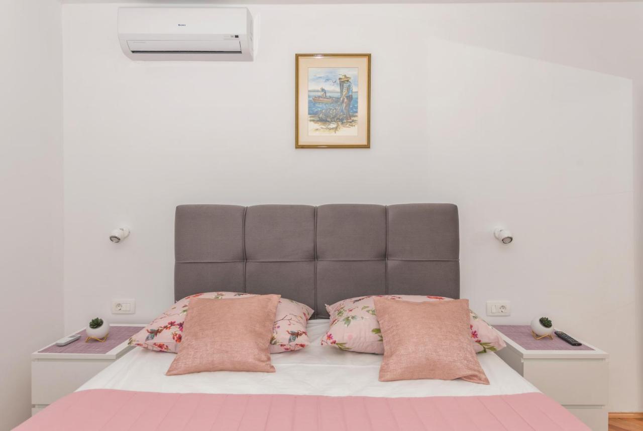 Apartment Strawberry Makarska Ngoại thất bức ảnh