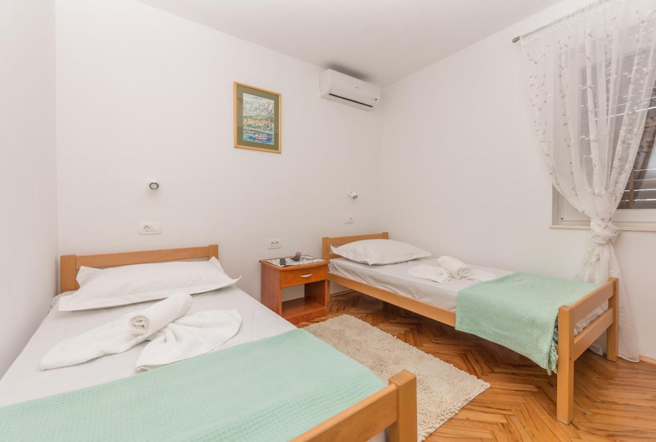 Apartment Strawberry Makarska Ngoại thất bức ảnh