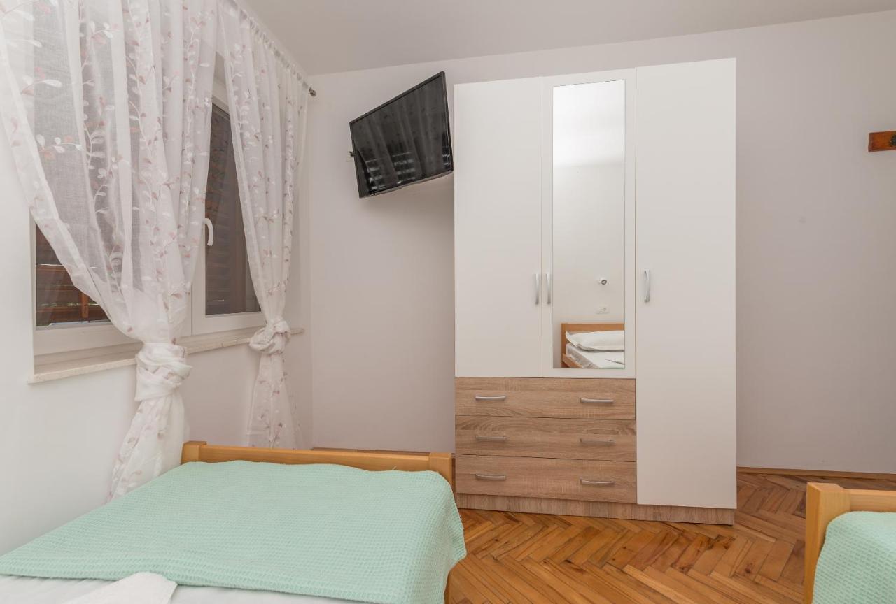 Apartment Strawberry Makarska Ngoại thất bức ảnh