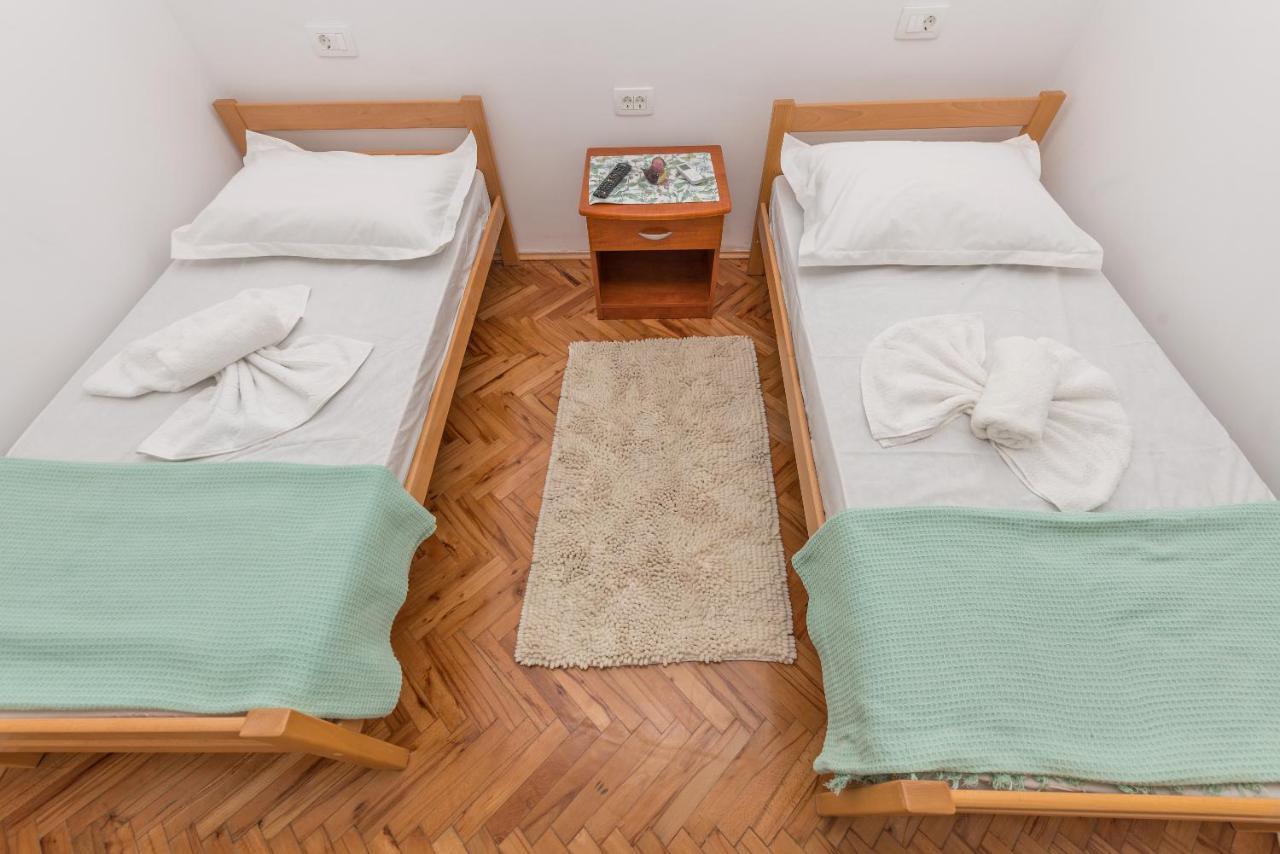 Apartment Strawberry Makarska Ngoại thất bức ảnh