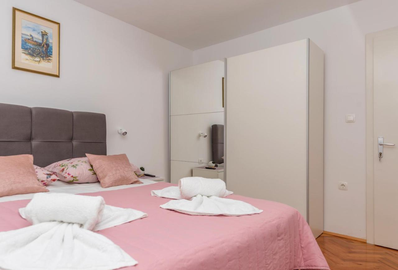 Apartment Strawberry Makarska Ngoại thất bức ảnh