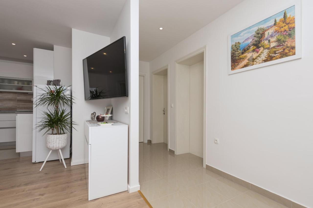 Apartment Strawberry Makarska Ngoại thất bức ảnh
